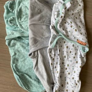 Swaddle Me Easy Change swaddles size SMALL/MEDIUM Neutral Colors